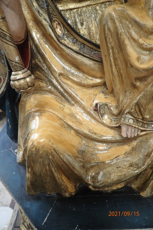 Atelier Giordani - Conservation - Restauration
Edifice – Mobilier - Sculpture – Objets d’art – Moulage –
Pierre, bois métal, polychromie et dorure - Restauration d'une statue de la Vierge à l'enfant de la Cathédrale Notre-Dame-de-la-Treille en bois polychrome et dorure - Bois polychrome et dorure - -Dépose/repose avec transfert en atelier
-Dépoussiérage minutieux sous aspiration contrôlée
-Refixage de la polychromie soulevée
-Nettoyage au triammonium citrate
-Complément de sculpture
-Réintégration de dorure
-Réintégration de polychromie
- Protection de la surface par application d'une cire microcristalline