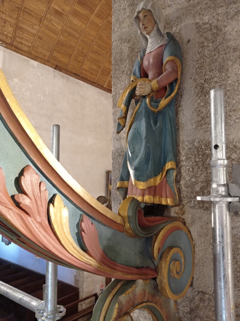 Atelier Giordani - Conservation - Restauration
Edifice – Mobilier - Sculpture – Objets d’art – Moulage –
Pierre, bois métal, polychromie et dorure - Restauration de la poutre de gloire - Bois sculpté et polychrome - - Dépoussiérage
- Traitements
- Révision des assemblages
- Reprise des fixations
- Comblement des lacunes
- Allègement des repeints 
- Réintégration colorées et harmonisation
