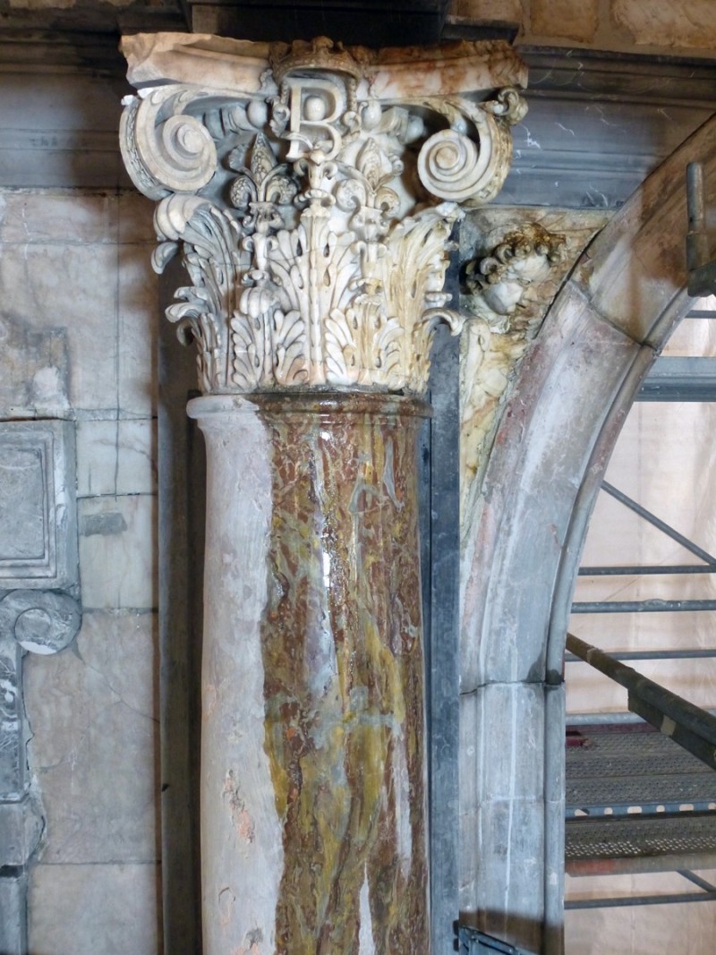 Atelier Giordani - Conservation - Restauration
Edifice – Mobilier - Sculpture – Objets d’art – Moulage –
Pierre, bois métal, polychromie et dorure - Restauration de la statuaire et du 
décor sculpté du retable majeur 
et des clôtures - Albâtre et marbres - OPÉRATIONS RÉALISÉES
- Nettoyage par compresses 
- Consolidation de la pierre 
- Réintégration formelle 
- Ragréages, collage et goujonnage 
- Harmonisation

Décors et statuaires, déposés, traités en atelier et remontés