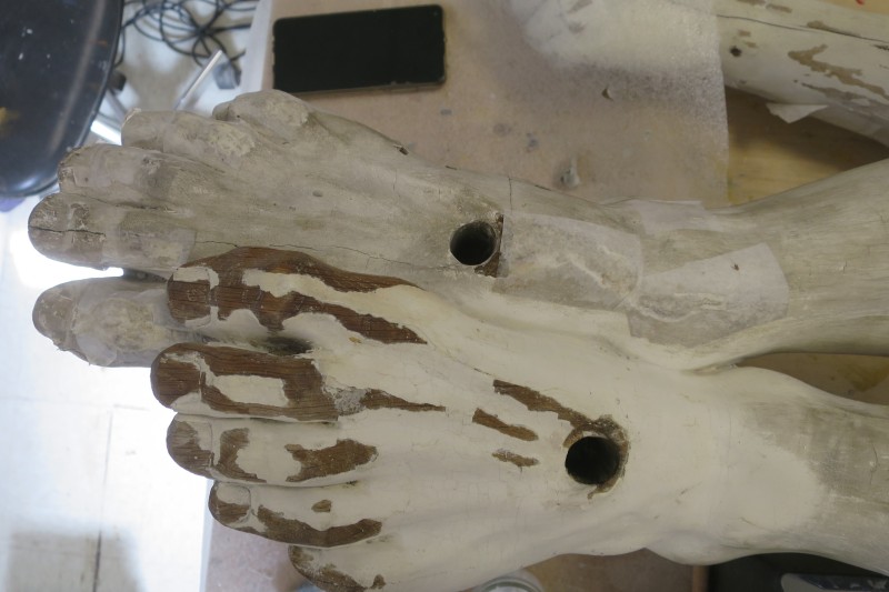 Atelier Giordani - Conservation - Restauration
Edifice – Mobilier - Sculpture – Objets d’art – Moulage –
Pierre, bois métal, polychromie et dorure - Christ en croix de la Cathédrale Notre Dame - Bois polychrome - Nettoyage et refixage polychromie en concomitance
Purge et passivation des éléments ferreux corrodés
Consolidation des systèmes d’assemblages
Réintégration des éléments déchus et/ou mobiles
Comblement des manques et fissurations
Masticage des lacunes de surface
Réintégration colorée et harmonisation
Dépose et repose