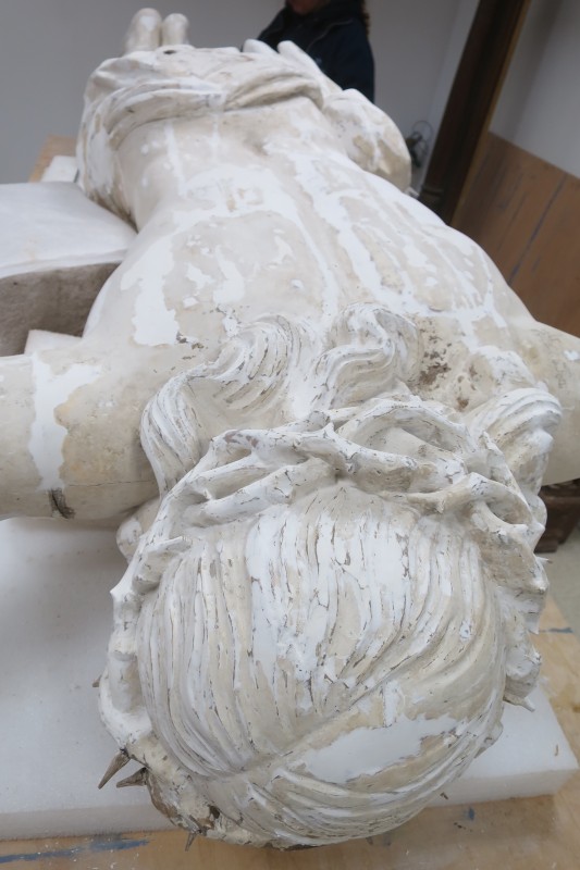 Atelier Giordani - Conservation - Restauration
Edifice – Mobilier - Sculpture – Objets d’art – Moulage –
Pierre, bois métal, polychromie et dorure - Christ en croix de la Cathédrale Notre Dame - Bois polychrome - Nettoyage et refixage polychromie en concomitance
Purge et passivation des éléments ferreux corrodés
Consolidation des systèmes d’assemblages
Réintégration des éléments déchus et/ou mobiles
Comblement des manques et fissurations
Masticage des lacunes de surface
Réintégration colorée et harmonisation
Dépose et repose