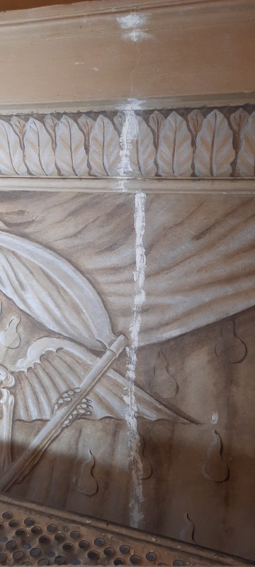 Atelier Giordani - Conservation - Restauration
Edifice – Mobilier - Sculpture – Objets d’art – Moulage –
Pierre, bois métal, polychromie et dorure - Conservation restauration de la Chapelle mortuaire de l'Eglise Sainte Cécile - Maçonnerie et plâtre
décors peint
Dorure - ENDUITS MURAUX PEINTS: 
Consolidation des enduits muraux
Dévernissage et nettoyage des peintures murales 
Refixage des écailles pulvérulentes de polychromie 
Comblement des fissurations et manques au niveau des enduits muraux
Réintégration colorée

STATUE SAINT EVEQUE: 
Dépoussiérage et traitement insecticide
Consolidation du bois et des assemblages 
Nettoyage de la crasse indurée en surface 
Réintégration des éléments mobiles
Comblement et masticage des manques et lacunes 
Réintégration colorée et de dorure

MAUSOLE ET AUTEL: 
Consolidation chimique de la pierre fragilisée
Nettoyage des surfaces
Assemblage et collage des éléments mobiles et déchus 
Moulage des bustes et putti manquants
Comblements des manques, bouchages et ragréage de finitions
Retouches colorées et de dorures, lustrage
Repose des bas-reliefs et table d'autel traités en atelier