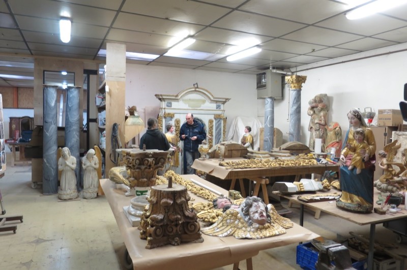Atelier Giordani - Conservation - Restauration
Edifice – Mobilier - Sculpture – Objets d’art – Moulage –
Pierre, bois métal, polychromie et dorure - Conservation-restauration – Retable majeur - Bois peint - OPÉRATIONS RÉALISÉES
-	Dépose, transfert et dépoussiérage
-	Traitement insecticide curatif et consolidation des bois 
-	Révision et consolidation des assemblages
-	Restitution et compléments des éléments manquants
-	Greffes
-	Nettoyage et fixage
-	Masticages, réintégrations colorées, 
dorure à la mixtion et mises en cire
- Transfert et repose