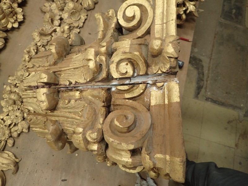 Atelier Giordani - Conservation - Restauration
Edifice – Mobilier - Sculpture – Objets d’art – Moulage –
Pierre, bois métal, polychromie et dorure - Conservation-restauration – Retable majeur - Bois peint - OPÉRATIONS RÉALISÉES
-	Dépose, transfert et dépoussiérage
-	Traitement insecticide curatif et consolidation des bois 
-	Révision et consolidation des assemblages
-	Restitution et compléments des éléments manquants
-	Greffes
-	Nettoyage et fixage
-	Masticages, réintégrations colorées, 
dorure à la mixtion et mises en cire
- Transfert et repose