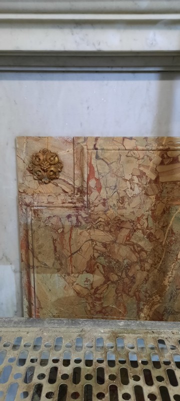 Atelier Giordani - Conservation - Restauration
Edifice – Mobilier - Sculpture – Objets d’art – Moulage –
Pierre, bois métal, polychromie et dorure - Conservation restauration retable St Joseph de la Basilique Notre-Dame - Bois - Marbre - Dorure - - Dépose-repose et transfert en atelier des ornements pour interventions
- Traitement insecticide des ornements bois
- Dépoussiérage soigneux
- Consolidation chimique du bois
- Nettoyage au TAC
- Passivation des éléments ferreux
- Vérification des systèmes d'assemblages
- Restitutions par goujonnage et collage des éléments mobiles et éléments modelés
- Comblements des manques et lacunes
- Masticage des lacunes de surfaces
- Réintégration colorées ponctuelles
- Dorures à la mixtion