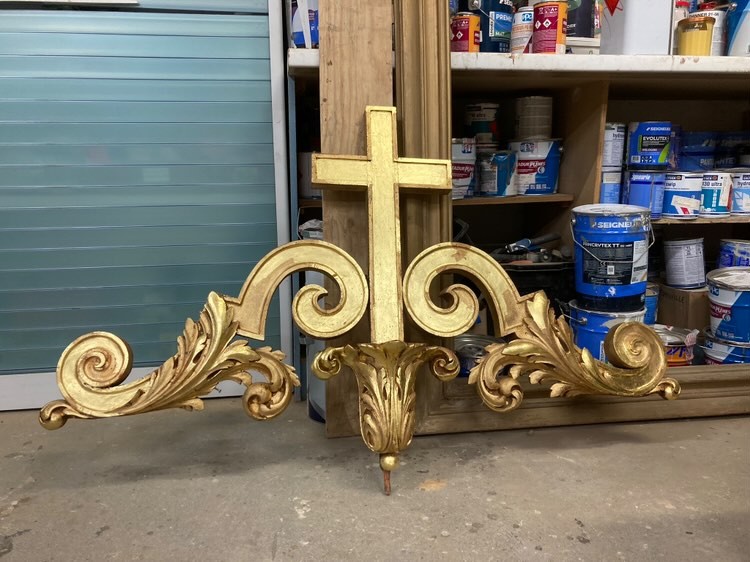 Atelier Giordani - Conservation - Restauration
Edifice – Mobilier - Sculpture – Objets d’art – Moulage –
Pierre, bois métal, polychromie et dorure - Conservation restauration retable St Joseph de la Basilique Notre-Dame - Bois - Marbre - Dorure - - Dépose-repose et transfert en atelier des ornements pour interventions
- Traitement insecticide des ornements bois
- Dépoussiérage soigneux
- Consolidation chimique du bois
- Nettoyage au TAC
- Passivation des éléments ferreux
- Vérification des systèmes d'assemblages
- Restitutions par goujonnage et collage des éléments mobiles et éléments modelés
- Comblements des manques et lacunes
- Masticage des lacunes de surfaces
- Réintégration colorées ponctuelles
- Dorures à la mixtion
