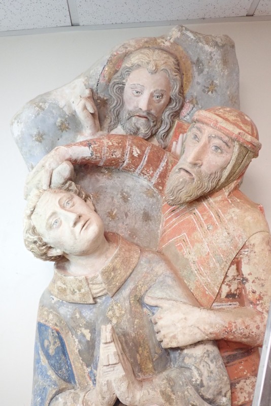 Atelier Giordani - Conservation - Restauration
Edifice – Mobilier - Sculpture – Objets d’art – Moulage –
Pierre, bois métal, polychromie et dorure - Restauration de deux statues de l’église de Saint-Etienne - Restauration de deux statues retrouvées enfouies dans la terre dans l’église Saint-Etienne de Mareil Marly - OPÉRATIONS RÉALISÉES : 

- Nettoyage et élimination minutieuse des dépôts de terre dus à l’enfouissement. 
- Fixage de la polychromie écaillante. 
- Élimination des anciennes tiges métalliques oxydées servant originellement de liaisonnement. 
- Élimination d’efflorescence de plâtre sur la statue de Saint Etienne. Assemblage des fragments, comblements des lacunes du support et ragréages.
- Dégagement de la polychromie par clivage au scalpel sous lunettes binoculaires après la réalisation d’études stratigraphiques préalables, réintégrations colorées et retouches.
- Réalisation de socle peint en ton pierre pour la présentation des statues et repose sécurisée de celles-ci à leur nouvel emplacement au sein de l’église.