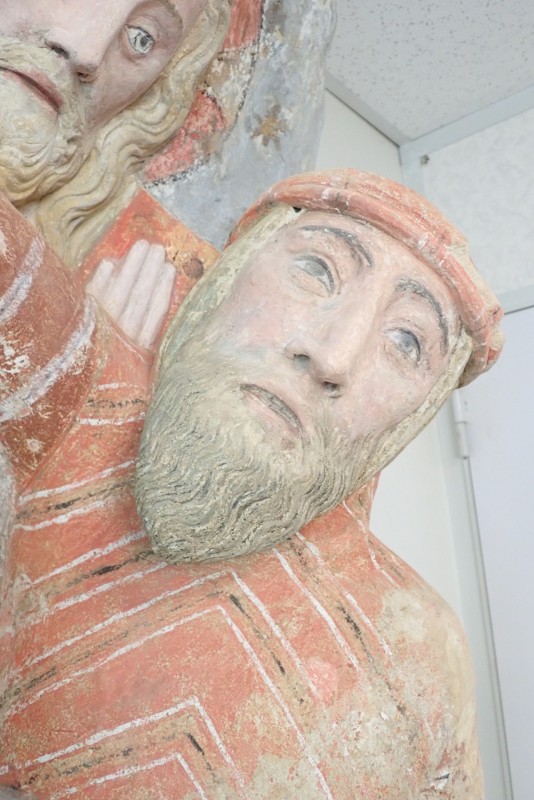 Atelier Giordani - Conservation - Restauration
Edifice – Mobilier - Sculpture – Objets d’art – Moulage –
Pierre, bois métal, polychromie et dorure - Restauration de deux statues de l’église de Saint-Etienne - Restauration de deux statues retrouvées enfouies dans la terre dans l’église Saint-Etienne de Mareil Marly - OPÉRATIONS RÉALISÉES : 

- Nettoyage et élimination minutieuse des dépôts de terre dus à l’enfouissement. 
- Fixage de la polychromie écaillante. 
- Élimination des anciennes tiges métalliques oxydées servant originellement de liaisonnement. 
- Élimination d’efflorescence de plâtre sur la statue de Saint Etienne. Assemblage des fragments, comblements des lacunes du support et ragréages.
- Dégagement de la polychromie par clivage au scalpel sous lunettes binoculaires après la réalisation d’études stratigraphiques préalables, réintégrations colorées et retouches.
- Réalisation de socle peint en ton pierre pour la présentation des statues et repose sécurisée de celles-ci à leur nouvel emplacement au sein de l’église.
