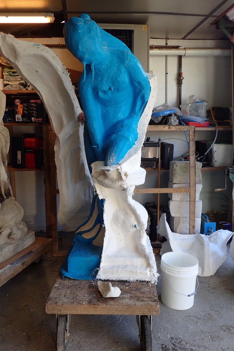 Atelier Giordani - Conservation - Restauration
Edifice – Mobilier - Sculpture – Objets d’art – Moulage –
Pierre, bois métal, polychromie et dorure - Moulage complet de la statue sur une reproduction et tirage en micro-béton - Pierre reconstituée avec armature métallique - OPÉRATIONS RÉALISÉES
Reproduction :
-	Dépose
-	Nettoyage
-	Passivation et restitution des reliefs manquants
-	Comblement

Copie :
-	Préparation du support (reproduction)
-	Prise d’empreinte
-	Réalisation d’un contre-moule
-	Création d’un tirage en micro béton
- Finitions à sec, repose