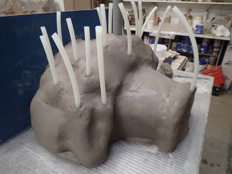 Atelier Giordani - Conservation - Restauration
Edifice – Mobilier - Sculpture – Objets d’art – Moulage –
Pierre, bois métal, polychromie et dorure - Moulage des deux vases, restauration du piédestal - Originaux en pierre calcaire - OPÉRATIONS RÉALISÉES
-	Moulage complet du socle d’après modèle en pierre 
-	Réalisation d’une chape en élastomère silicone pour l’empreinte
-	Réalisation d’un contre-moule à pièce en plâtre et filasse
-	Démontage du moule et remontage
- Tirage d’un exemplaire en micro-béton, et patine d’harmonisation 
- Transport, pose, fixation et scellement