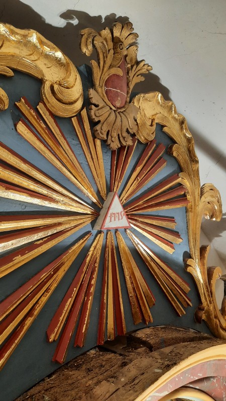 Atelier Giordani - Conservation - Restauration
Edifice – Mobilier - Sculpture – Objets d’art – Moulage –
Pierre, bois métal, polychromie et dorure - Conservation restauration de l'ensemble maître-autel retable majeur - Bois polychrome et dorure - Dépoussiérage 
Reprise du dégagement de polychromie 
Allègement des vernis 
Ragréage des manques
Masticage des lacunes
Réintégration colorée, avec reprise des faux-bois et faux-marbres
Dorure à la mixtion et feuille d’or 
Reprise de lacune de dorure au pinceau et à l’or minérale mica 
Vernissage de l’ensemble pour protection