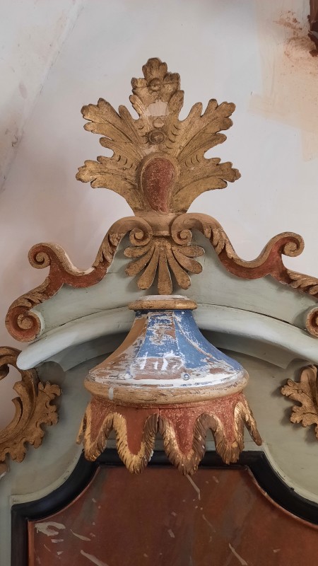 Atelier Giordani - Conservation - Restauration
Edifice – Mobilier - Sculpture – Objets d’art – Moulage –
Pierre, bois métal, polychromie et dorure - Conservation restauration de l'ensemble maître-autel retable majeur - Bois polychrome et dorure - Dépoussiérage 
Reprise du dégagement de polychromie 
Allègement des vernis 
Ragréage des manques
Masticage des lacunes
Réintégration colorée, avec reprise des faux-bois et faux-marbres
Dorure à la mixtion et feuille d’or 
Reprise de lacune de dorure au pinceau et à l’or minérale mica 
Vernissage de l’ensemble pour protection