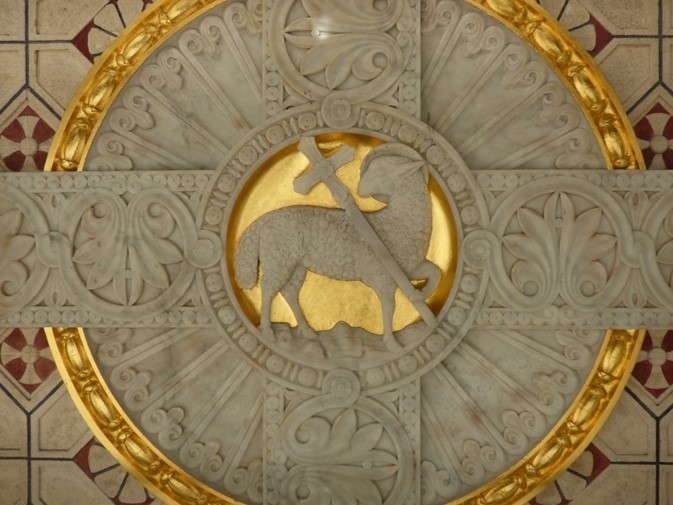 Atelier Giordani - Conservation - Restauration
Edifice – Mobilier - Sculpture – Objets d’art – Moulage –
Pierre, bois métal, polychromie et dorure - Restauration de la travée centrale et du porche de la façade sud - Pierre, marbre et dorure - - Consolidation chimique de la pierre
- Nettoyage par micro gommage
- Traitement des marbres
- Purges, comblement et ragréages 
- Dorure à la feuille d'or
- Patine d'harmonisation