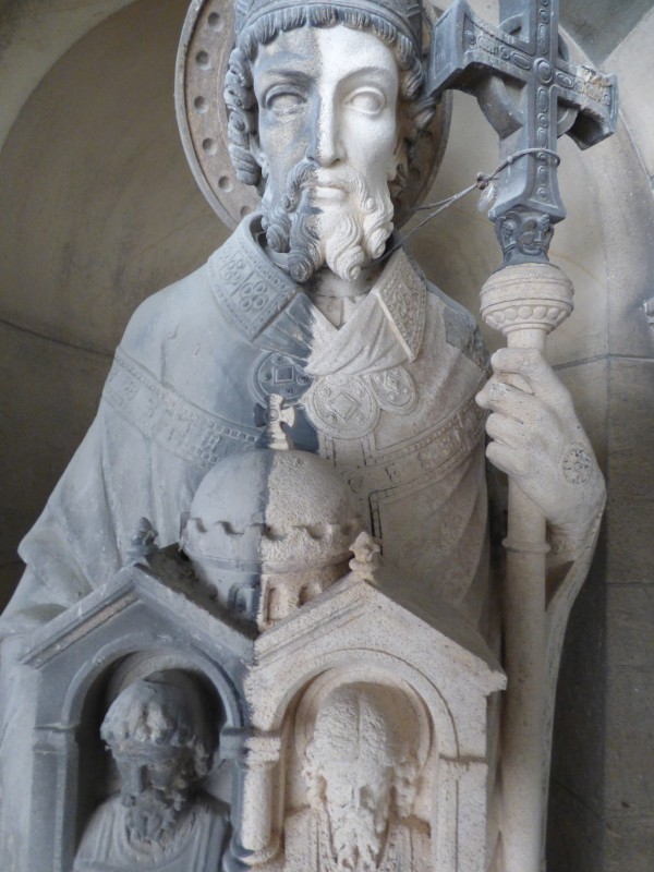 Atelier Giordani - Conservation - Restauration
Edifice – Mobilier - Sculpture – Objets d’art – Moulage –
Pierre, bois métal, polychromie et dorure - Restauration de la travée centrale et du porche de la façade sud - Pierre, marbre et dorure - - Consolidation chimique de la pierre
- Nettoyage par micro gommage
- Traitement des marbres
- Purges, comblement et ragréages 
- Dorure à la feuille d'or
- Patine d'harmonisation