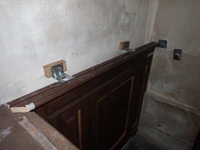 Atelier Giordani - Conservation - Restauration
Edifice – Mobilier - Sculpture – Objets d’art – Moulage –
Pierre, bois métal, polychromie et dorure - Restauration des 2 retables latéraux en pendant de l'Eglise Notre Dame de la Gloriette - Bois polychrome et dorure - - Dépose et conditionnement
- Dépoussiérage sous aspiration contrôlée
- Traitement insecticide
- Traitement antifongique
- Purge et consolidation des boiseries
- Greffes de bois et renforts
- révision des systèmes d'assemblages 
- Nettoyage
- Comblement des lacunes de surfaces
- Masticage des lacunes
- Réintégration colorées
- Dorure à la mixtion
- Vernissage de protection