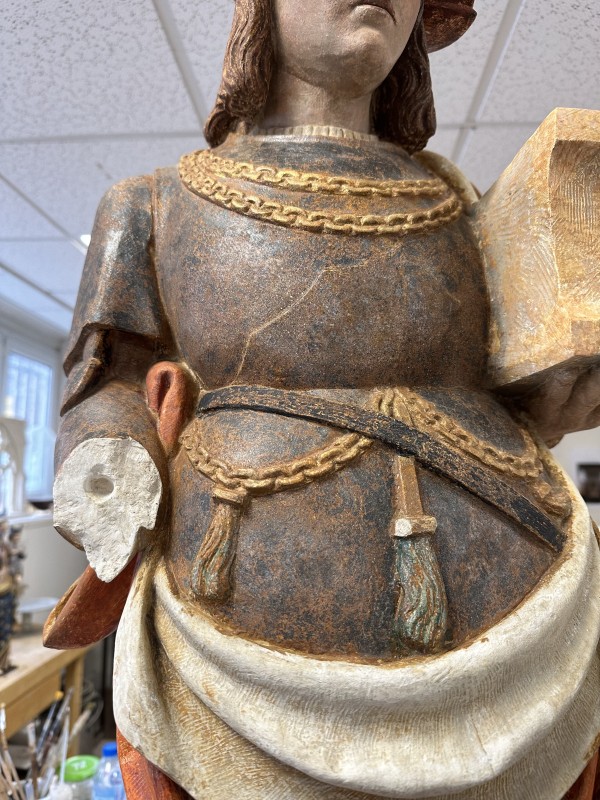 Atelier Giordani - Conservation - Restauration
Edifice – Mobilier - Sculpture – Objets d’art – Moulage –
Pierre, bois métal, polychromie et dorure - Restauration et dégagement de la statue de Saint Adrien - Pierre polychrome - - Traitement du support
- Dépoussiérage	
- Dégagement de polychromie	
- Refixage polychromie	
- Nettoyage	
- Masticage	
- Retouche et réintégration colorée