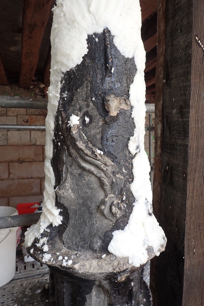 Atelier Giordani - Conservation - Restauration
Edifice – Mobilier - Sculpture – Objets d’art – Moulage –
Pierre, bois métal, polychromie et dorure - Restauration des éléments en bois sculpté et des colonnes et dalles gravées en pierre - Bois sculpté et pierre - OPÉRATIONS RÉALISÉES
Bois sculpté :
- Dépose partielle 
- Traitement insecticide curatif et préventif
- Renfort et doublage
- Greffes de sculptures, pose de flipots
- Bouchage
- Retouche
- Protection finale