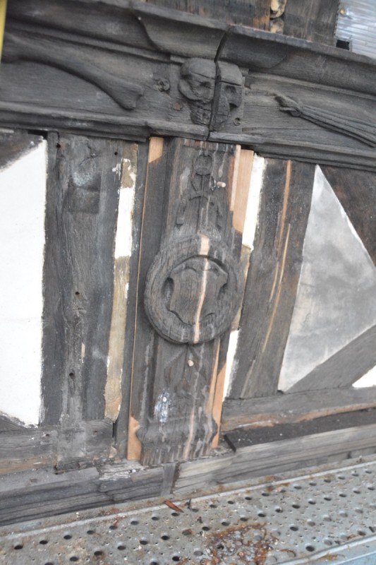 Atelier Giordani - Conservation - Restauration
Edifice – Mobilier - Sculpture – Objets d’art – Moulage –
Pierre, bois métal, polychromie et dorure - Restauration des éléments en bois sculpté et des colonnes et dalles gravées en pierre - Bois sculpté et pierre - OPÉRATIONS RÉALISÉES
Bois sculpté :
- Dépose partielle 
- Traitement insecticide curatif et préventif
- Renfort et doublage
- Greffes de sculptures, pose de flipots
- Bouchage
- Retouche
- Protection finale