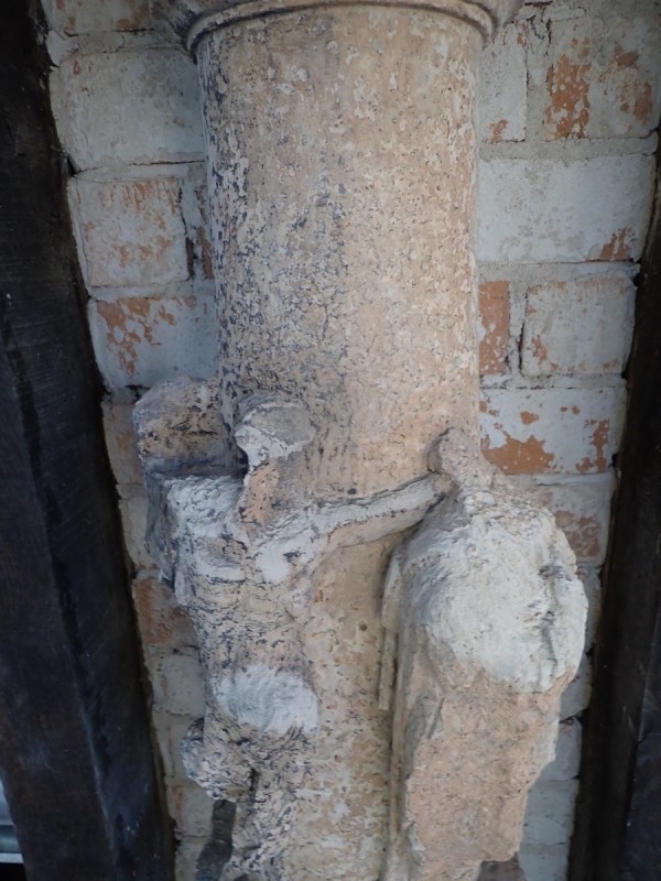 Atelier Giordani - Conservation - Restauration
Edifice – Mobilier - Sculpture – Objets d’art – Moulage –
Pierre, bois métal, polychromie et dorure - Restauration des éléments en bois sculpté et des colonnes et dalles gravées en pierre - Bois sculpté et pierre - OPÉRATIONS RÉALISÉES
Bois sculpté :
- Dépose partielle 
- Traitement insecticide curatif et préventif
- Renfort et doublage
- Greffes de sculptures, pose de flipots
- Bouchage
- Retouche
- Protection finale