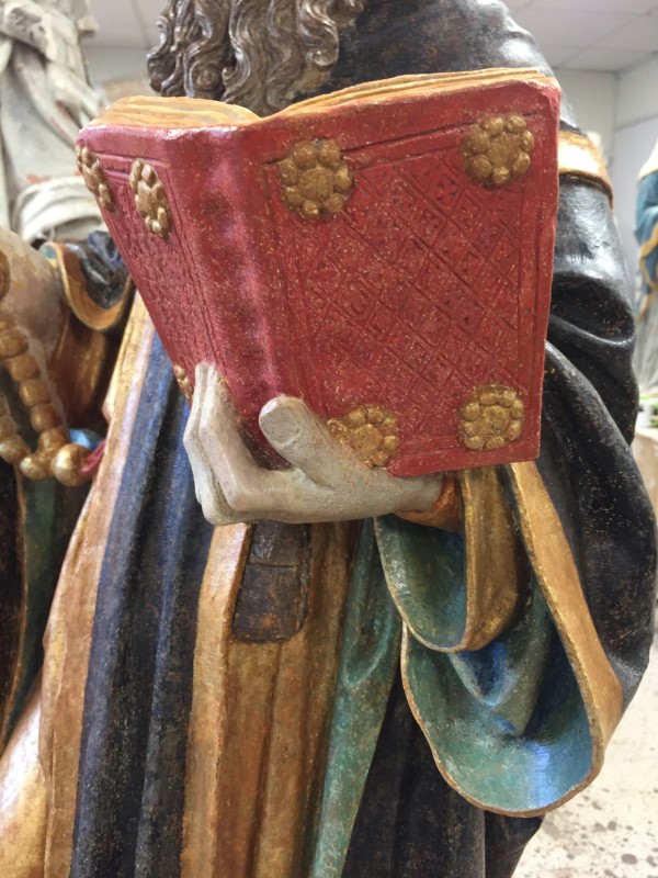 Atelier Giordani - Conservation - Restauration
Edifice – Mobilier - Sculpture – Objets d’art – Moulage –
Pierre, bois métal, polychromie et dorure - Restauration et dégagement de deux statues de Saint Antoine en bois et pierre - bois et pierre polychrome - Concernant les deux statues :
- Sondages stratigraphiques
- Dépoussiérage des statues et refixage de la polychromie en concomitance
- Dégagement du surpeint XIXème
- Comblement des manques et lacunes
- Réintégration colorées des lacunes

Statue bois : 
- Traitement infestation xylophage et consolidation du matériau