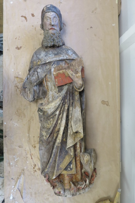 Atelier Giordani - Conservation - Restauration
Edifice – Mobilier - Sculpture – Objets d’art – Moulage –
Pierre, bois métal, polychromie et dorure - Restauration et dégagement de deux statues de Saint Antoine en bois et pierre - bois et pierre polychrome - Concernant les deux statues :
- Sondages stratigraphiques
- Dépoussiérage des statues et refixage de la polychromie en concomitance
- Dégagement du surpeint XIXème
- Comblement des manques et lacunes
- Réintégration colorées des lacunes

Statue bois : 
- Traitement infestation xylophage et consolidation du matériau