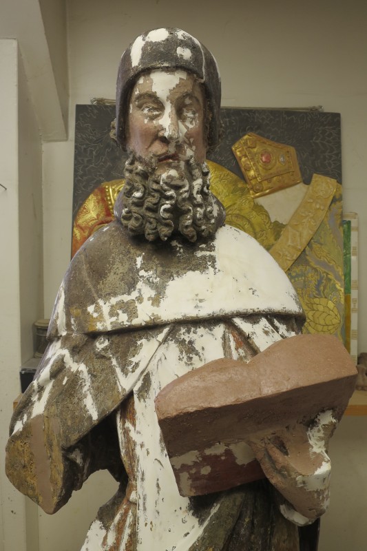 Atelier Giordani - Conservation - Restauration
Edifice – Mobilier - Sculpture – Objets d’art – Moulage –
Pierre, bois métal, polychromie et dorure - Restauration et dégagement de deux statues de Saint Antoine en bois et pierre - bois et pierre polychrome - Concernant les deux statues :
- Sondages stratigraphiques
- Dépoussiérage des statues et refixage de la polychromie en concomitance
- Dégagement du surpeint XIXème
- Comblement des manques et lacunes
- Réintégration colorées des lacunes

Statue bois : 
- Traitement infestation xylophage et consolidation du matériau