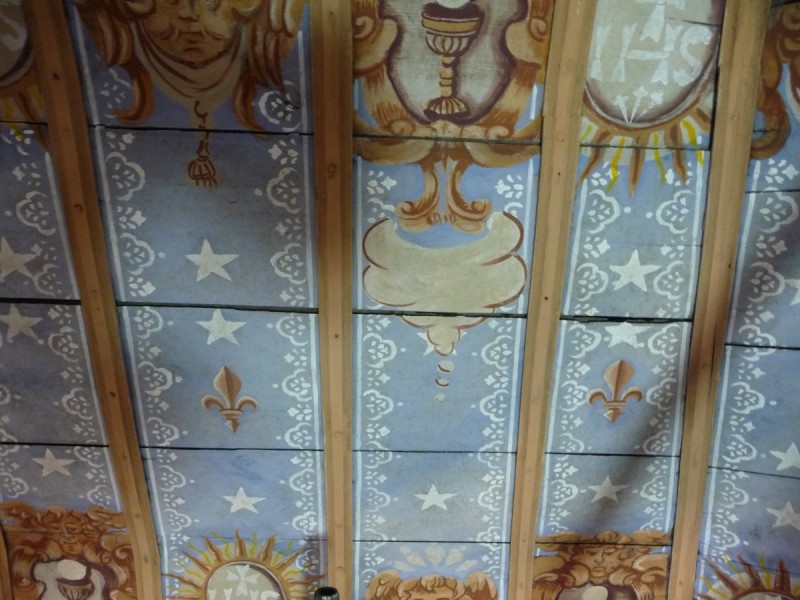 Atelier Giordani - Conservation - Restauration
Edifice – Mobilier - Sculpture – Objets d’art – Moulage –
Pierre, bois métal, polychromie et dorure - Conservation / restauration de la voûte en bois peinte - Voûte peinte avec décor doré - OPÉRATIONS RÉALISÉES
- Échafaudage et dépose de l’ensemble
- Greffes et compléments
- Consolidation des bois
- Dépoussiérage et nettoyage
- Masticage et réintégration minimale
- Harmonisation
- Couche de protection
- Repose