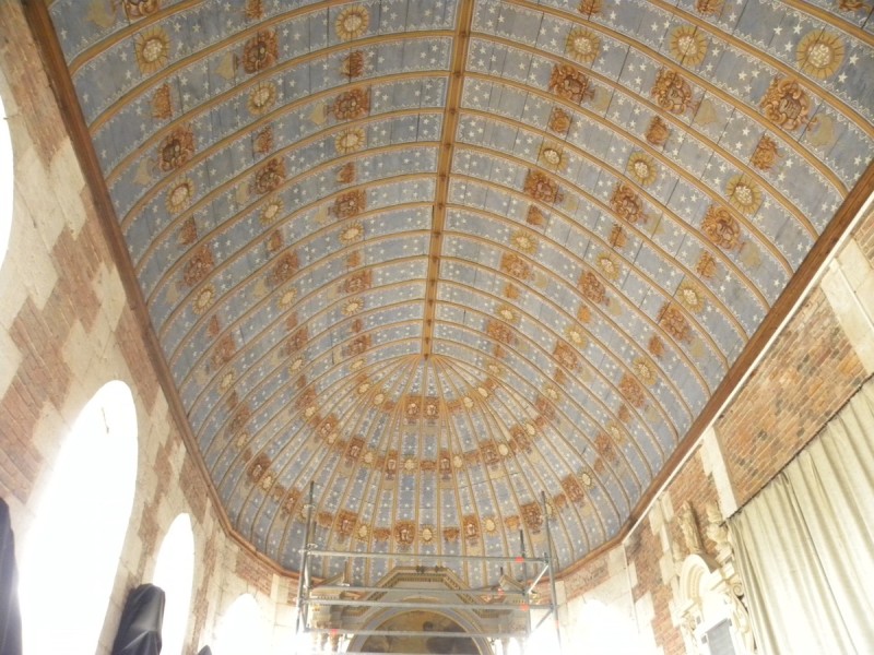 Atelier Giordani - Conservation - Restauration
Edifice – Mobilier - Sculpture – Objets d’art – Moulage –
Pierre, bois métal, polychromie et dorure - Conservation / restauration de la voûte en bois peinte - Voûte peinte avec décor doré - OPÉRATIONS RÉALISÉES
- Échafaudage et dépose de l’ensemble
- Greffes et compléments
- Consolidation des bois
- Dépoussiérage et nettoyage
- Masticage et réintégration minimale
- Harmonisation
- Couche de protection
- Repose