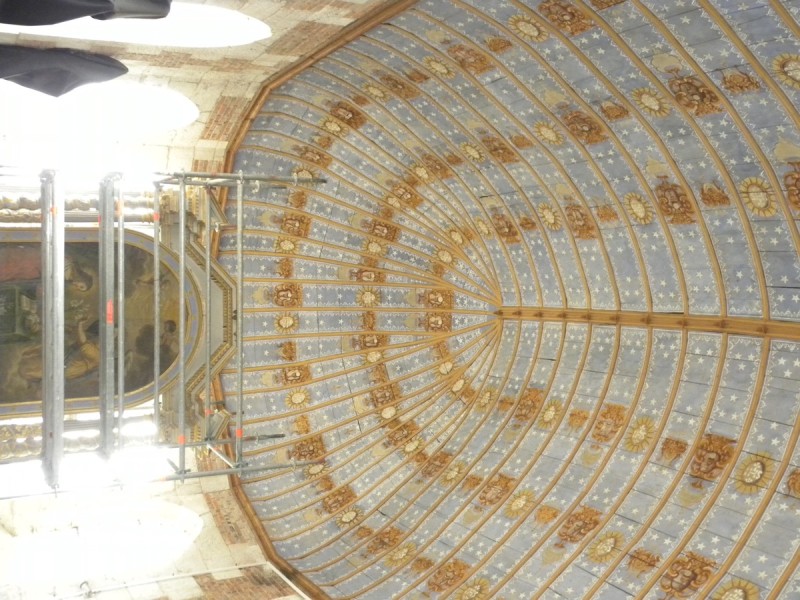 Atelier Giordani - Conservation - Restauration
Edifice – Mobilier - Sculpture – Objets d’art – Moulage –
Pierre, bois métal, polychromie et dorure - Conservation / restauration de la voûte en bois peinte - Voûte peinte avec décor doré - OPÉRATIONS RÉALISÉES
- Échafaudage et dépose de l’ensemble
- Greffes et compléments
- Consolidation des bois
- Dépoussiérage et nettoyage
- Masticage et réintégration minimale
- Harmonisation
- Couche de protection
- Repose