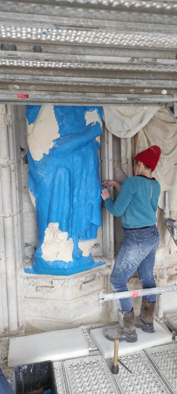Atelier Giordani - Conservation - Restauration
Edifice – Mobilier - Sculpture – Objets d’art – Moulage –
Pierre, bois métal, polychromie et dorure - Portail des Marmousets de l'Abbatiale Saint Ouen - Pierre calcaire - - Nettoyage par micro gommage
- Nettoyage par compresse d'ammonium
- Traitement fongicide et biocide
- consolidation chimique de la pierre 
- Ragréage par mortier Altar et modelage
- Patine 
- Moulage et tirage d'une statue en l'état