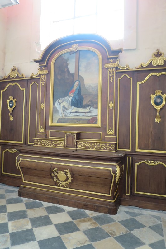 Atelier Giordani - Conservation - Restauration
Edifice – Mobilier - Sculpture – Objets d’art – Moulage –
Pierre, bois métal, polychromie et dorure - Restauration des 2 retables latéraux en pendant de l'Eglise Notre Dame de la Gloriette - Bois polychrome et dorure - - Dépose et conditionnement
- Dépoussiérage sous aspiration contrôlée
- Traitement insecticide
- Traitement antifongique
- Purge et consolidation des boiseries
- Greffes de bois et renforts
- révision des systèmes d'assemblages 
- Nettoyage
- Comblement des lacunes de surfaces
- Masticage des lacunes
- Réintégration colorées
- Dorure à la mixtion
- Vernissage de protection