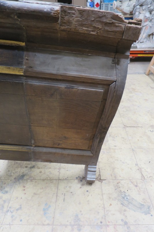 Atelier Giordani - Conservation - Restauration
Edifice – Mobilier - Sculpture – Objets d’art – Moulage –
Pierre, bois métal, polychromie et dorure - Restauration des 2 retables latéraux en pendant de l'Eglise Notre Dame de la Gloriette - Bois polychrome et dorure - - Dépose et conditionnement
- Dépoussiérage sous aspiration contrôlée
- Traitement insecticide
- Traitement antifongique
- Purge et consolidation des boiseries
- Greffes de bois et renforts
- révision des systèmes d'assemblages 
- Nettoyage
- Comblement des lacunes de surfaces
- Masticage des lacunes
- Réintégration colorées
- Dorure à la mixtion
- Vernissage de protection