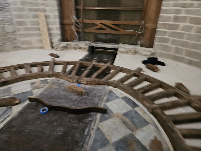 Atelier Giordani - Conservation - Restauration
Edifice – Mobilier - Sculpture – Objets d’art – Moulage –
Pierre, bois métal, polychromie et dorure - Restauration des menuiseries du chœur des chanoines de la Cathédrale de Vannes - Bois teinté - - Relevé et repérage
- Dépose et transport en atelier 
- Traitement insecticide et biocide 
- Dépoussiérage
- Reprise des assemblages et collage 
- Renforts et confortements 
- Création de deux trappes 
- Consolidation chimique du bois 
- Nettoyage
- Mise en teinte
- Montage à blanc en atelier Repose
- Coffrage des installation électrique 
- Révision et installation des serrures