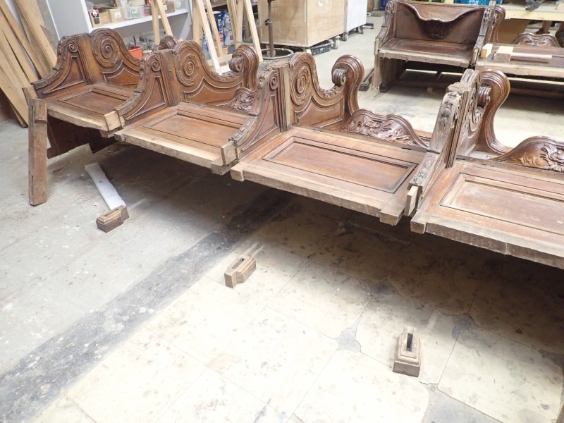 Atelier Giordani - Conservation - Restauration
Edifice – Mobilier - Sculpture – Objets d’art – Moulage –
Pierre, bois métal, polychromie et dorure - Restauration des menuiseries du chœur des chanoines de la Cathédrale de Vannes - Bois teinté - - Relevé et repérage
- Dépose et transport en atelier 
- Traitement insecticide et biocide 
- Dépoussiérage
- Reprise des assemblages et collage 
- Renforts et confortements 
- Création de deux trappes 
- Consolidation chimique du bois 
- Nettoyage
- Mise en teinte
- Montage à blanc en atelier Repose
- Coffrage des installation électrique 
- Révision et installation des serrures