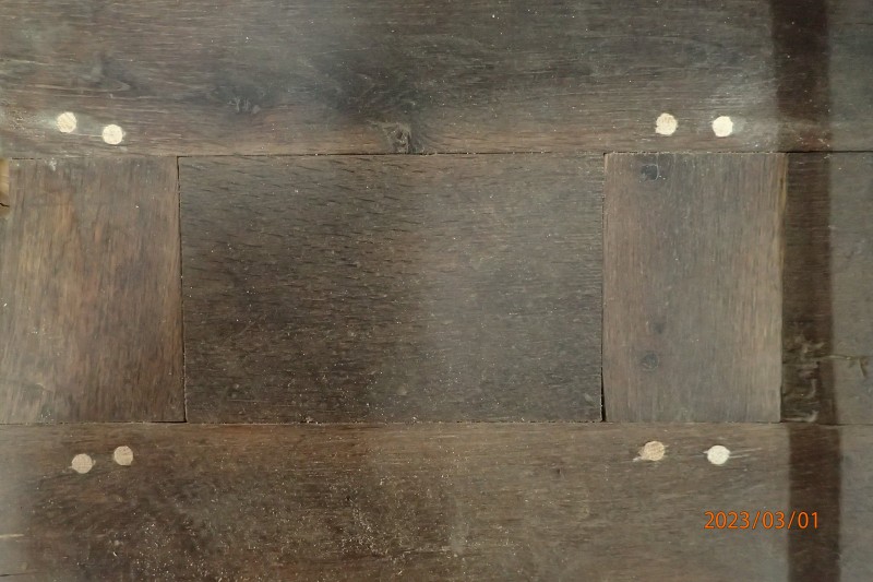Atelier Giordani - Conservation - Restauration
Edifice – Mobilier - Sculpture – Objets d’art – Moulage –
Pierre, bois métal, polychromie et dorure - Restauration des menuiseries du chœur des chanoines de la Cathédrale de Vannes - Bois teinté - - Relevé et repérage
- Dépose et transport en atelier 
- Traitement insecticide et biocide 
- Dépoussiérage
- Reprise des assemblages et collage 
- Renforts et confortements 
- Création de deux trappes 
- Consolidation chimique du bois 
- Nettoyage
- Mise en teinte
- Montage à blanc en atelier Repose
- Coffrage des installation électrique 
- Révision et installation des serrures