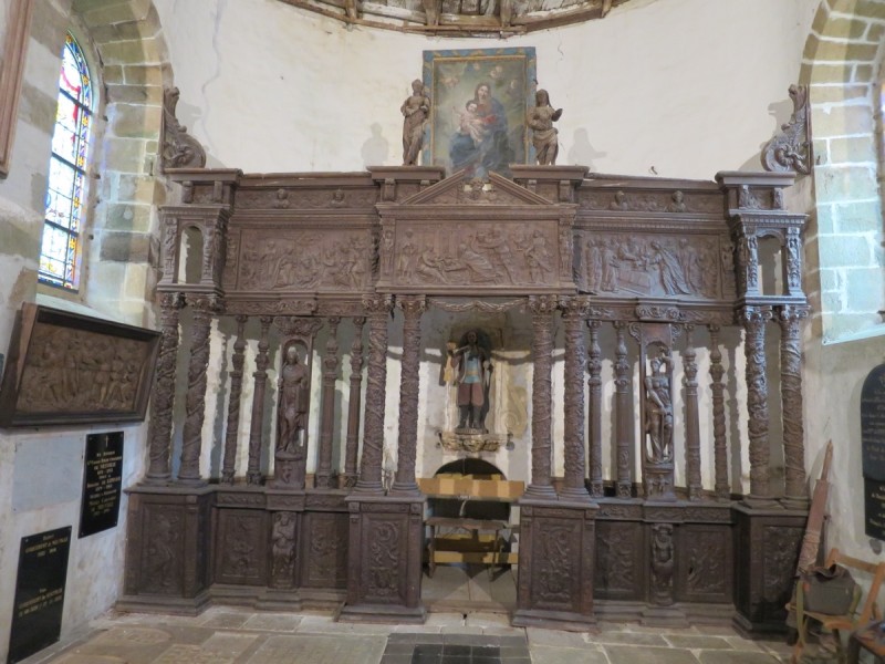 Atelier Giordani - Conservation - Restauration
Edifice – Mobilier - Sculpture – Objets d’art – Moulage –
Pierre, bois métal, polychromie et dorure - Travaux de restauration du mobilier classé de la chapelle -  - OPÉRATIONS RÉALISÉES
LOT 1 Menuiserie-ébénisterie 
LOT 2: Polychromie-statuaire

Trois tranches :

Tranche 1 :
-	Chancel
-	Édicule
-	Retable de la Vierge
-	Colonnes isolées
-	2 bas-reliefs 

Tranche 2 :
-	Maître-autel
-	2 colonnes torses
-	Portes latérales et encadrement

Tranche 3 :
-	Reliquaires, chandeliers, étuis à crosse
-	Statuaire